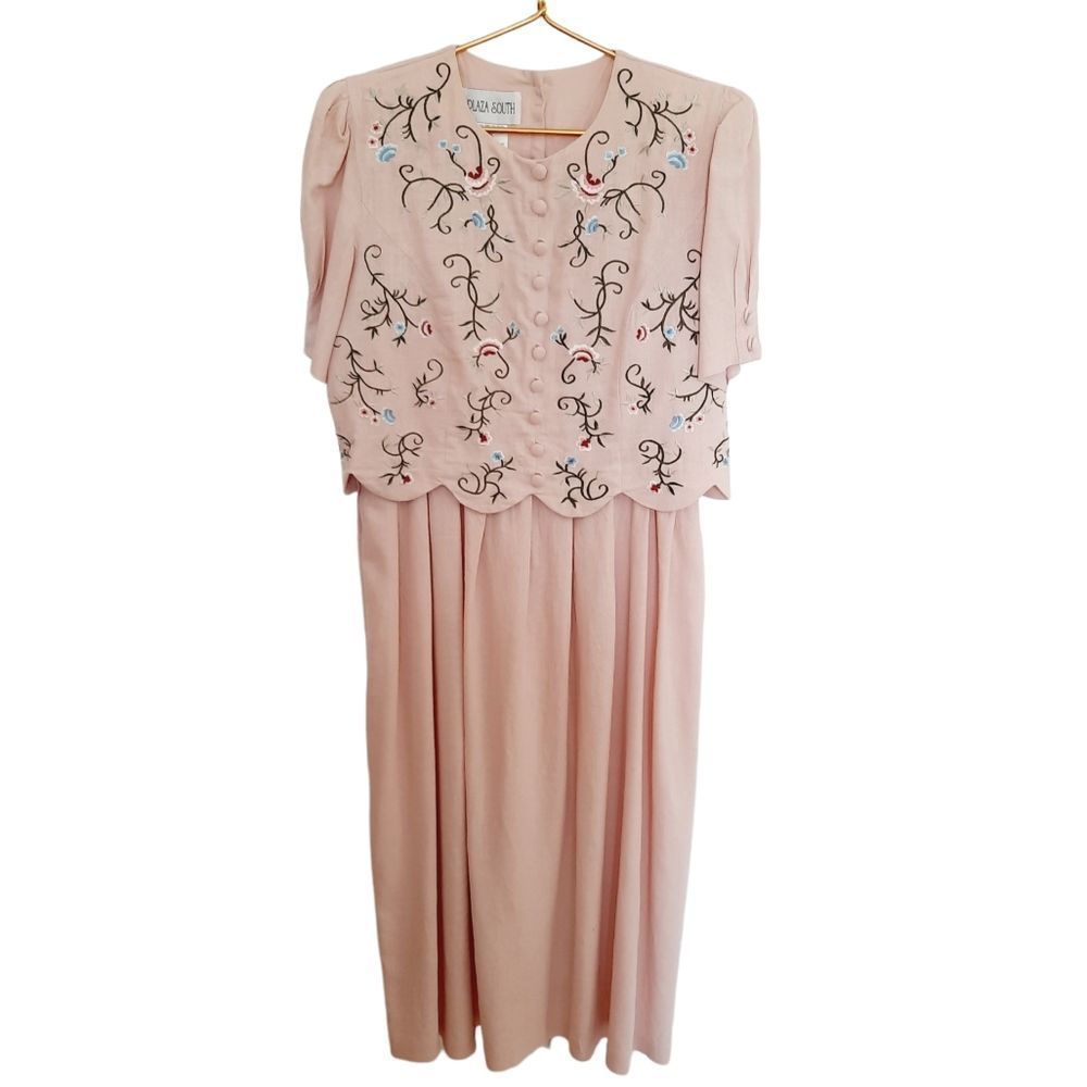 Vintage Dress size Large Cottagecore Midi Linen Blend Embroidered Shoulder Pads